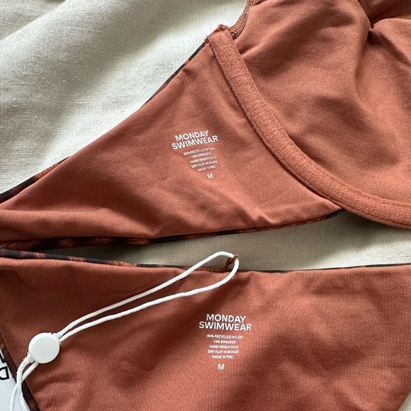 SOLD๐ - Picture 3 of 3